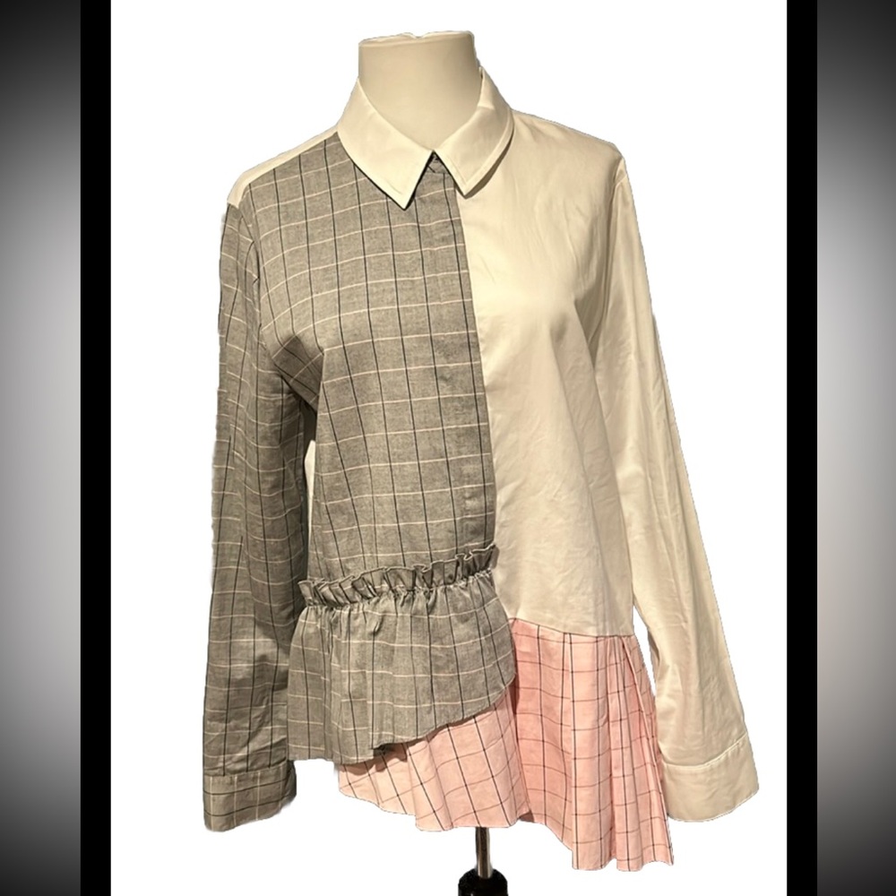 Scripted Asymmetrical 3/4 Button Down Pull Over B… - image 1